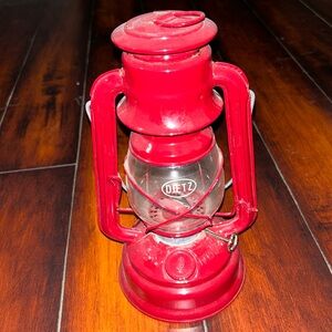 Vintage Dietz oil lantern